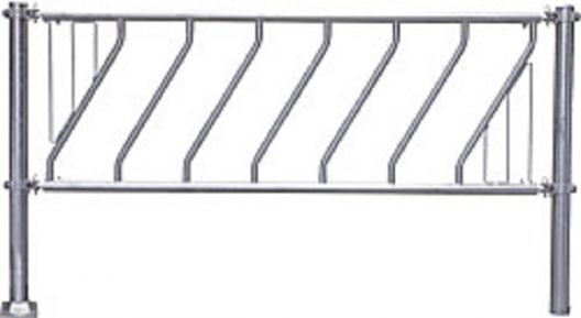 Diagonale alimentazione anteriore per giovani bovini
